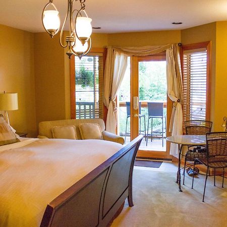 Tranquility Bay Waterfront Inn Sechelt Kamer foto